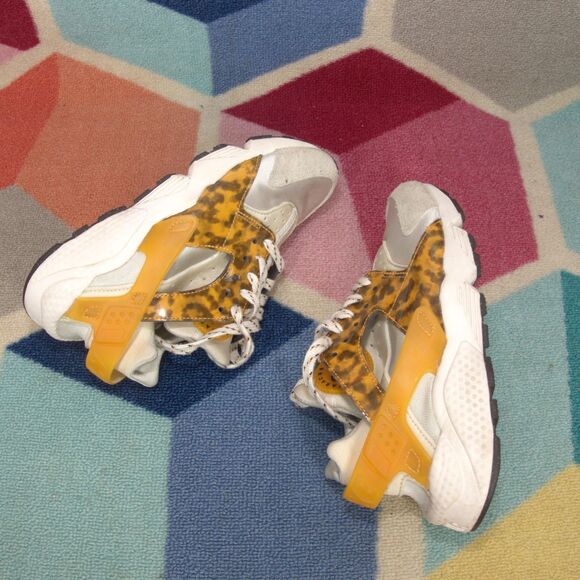 Nike  Women`s  Air Huarache Run OG Tortoise Shell Curry Phantom White Size 7 - Picture 6 of 8